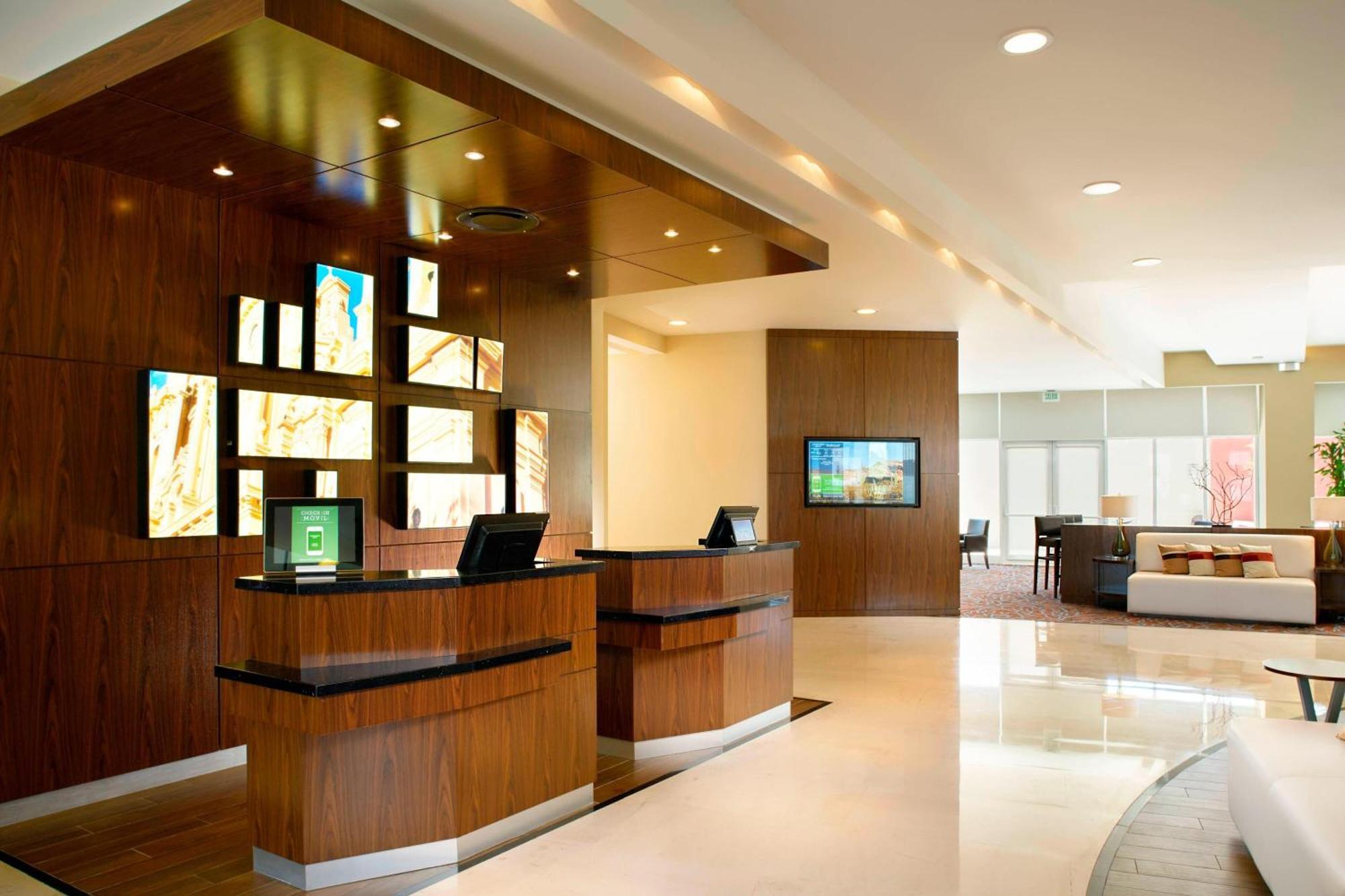 Courtyard By Marriott Hermosillo Exterior photo