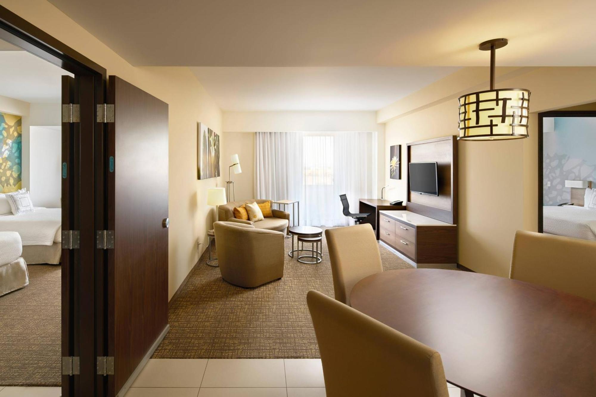 Courtyard By Marriott Hermosillo Exterior photo