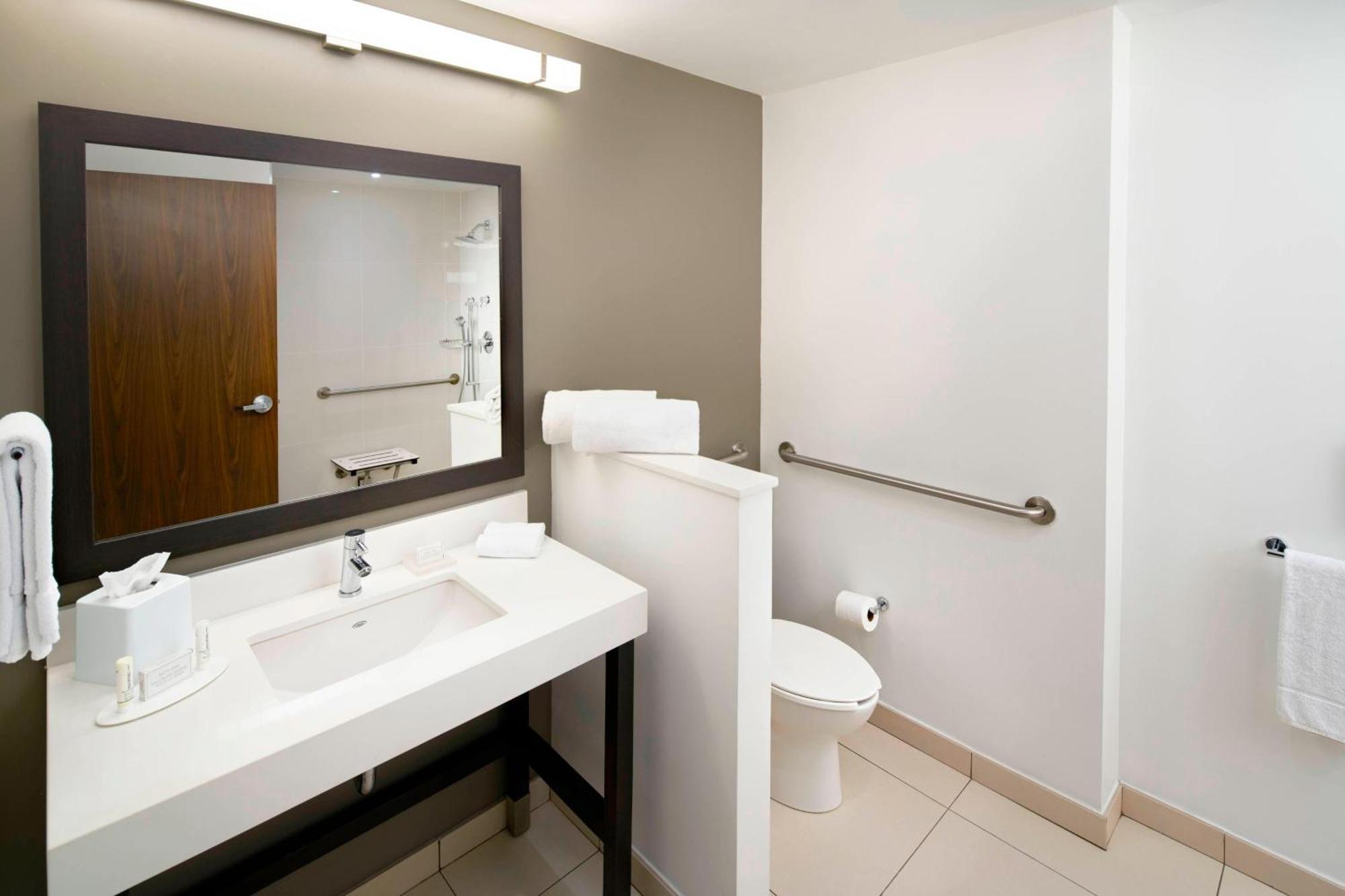 Courtyard By Marriott Hermosillo Exterior photo