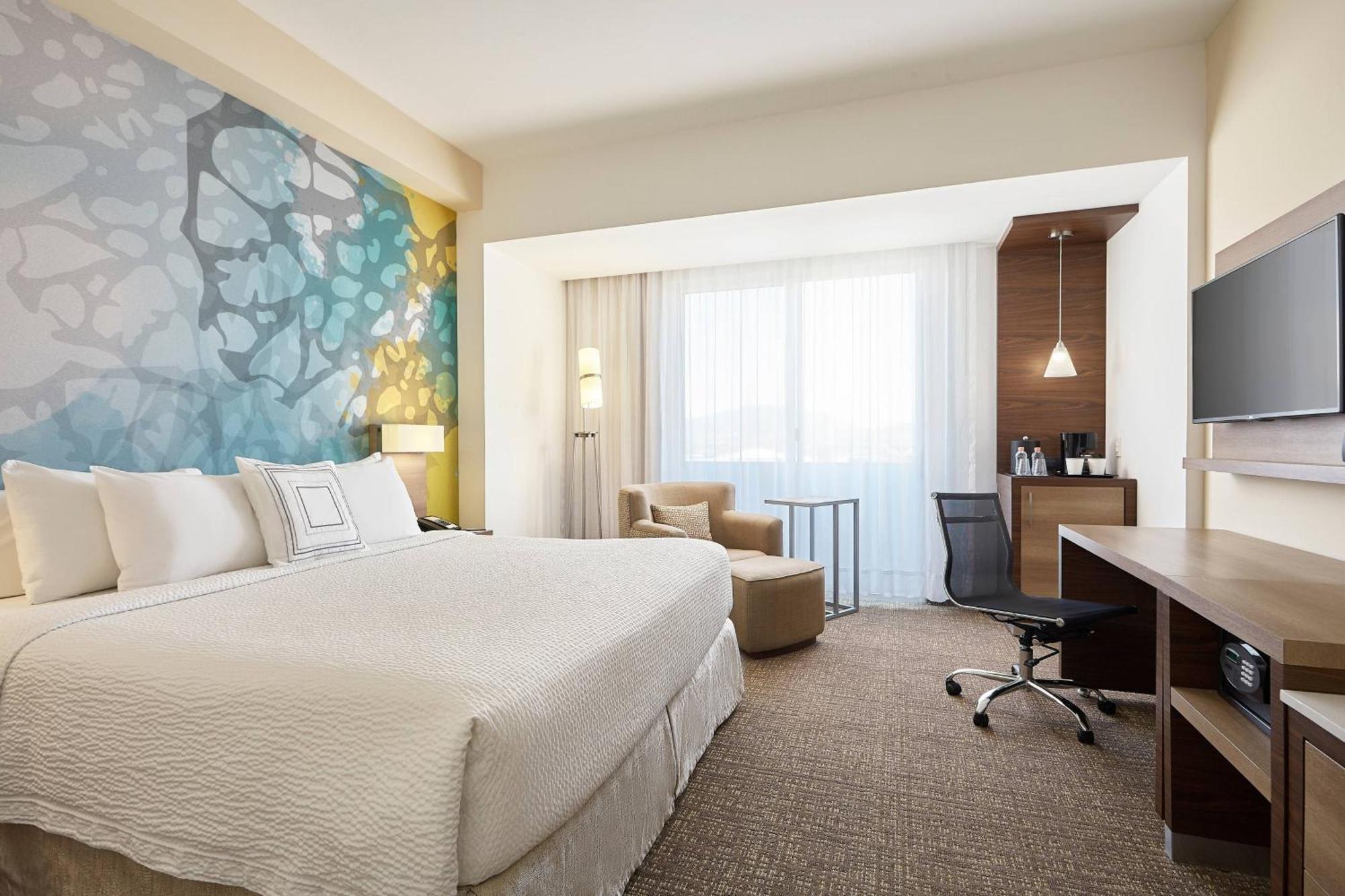 Courtyard By Marriott Hermosillo Exterior photo